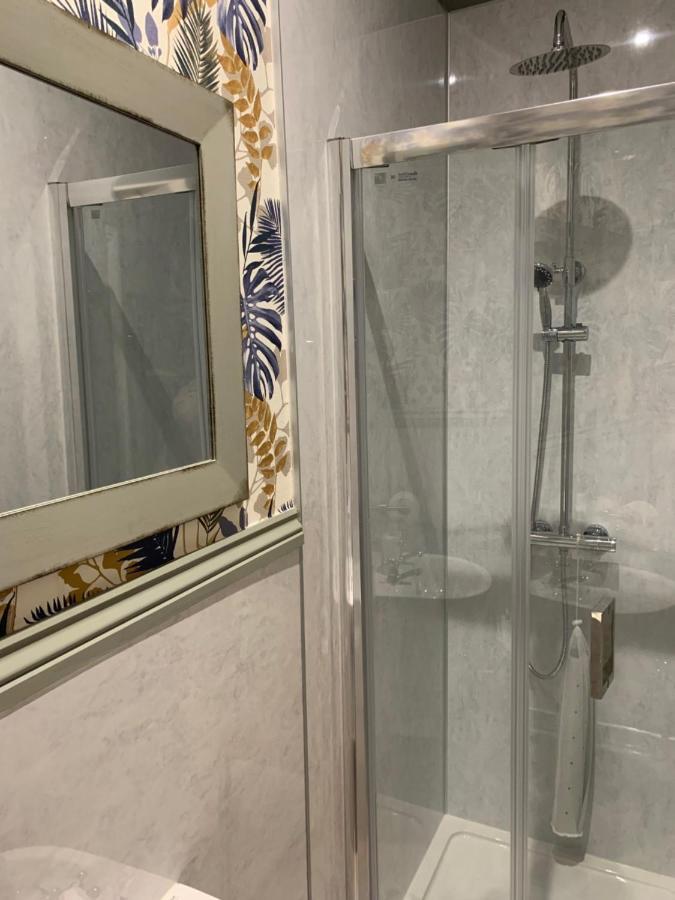 Cornerhouse Guesthouse ペンリス エクステリア 写真
