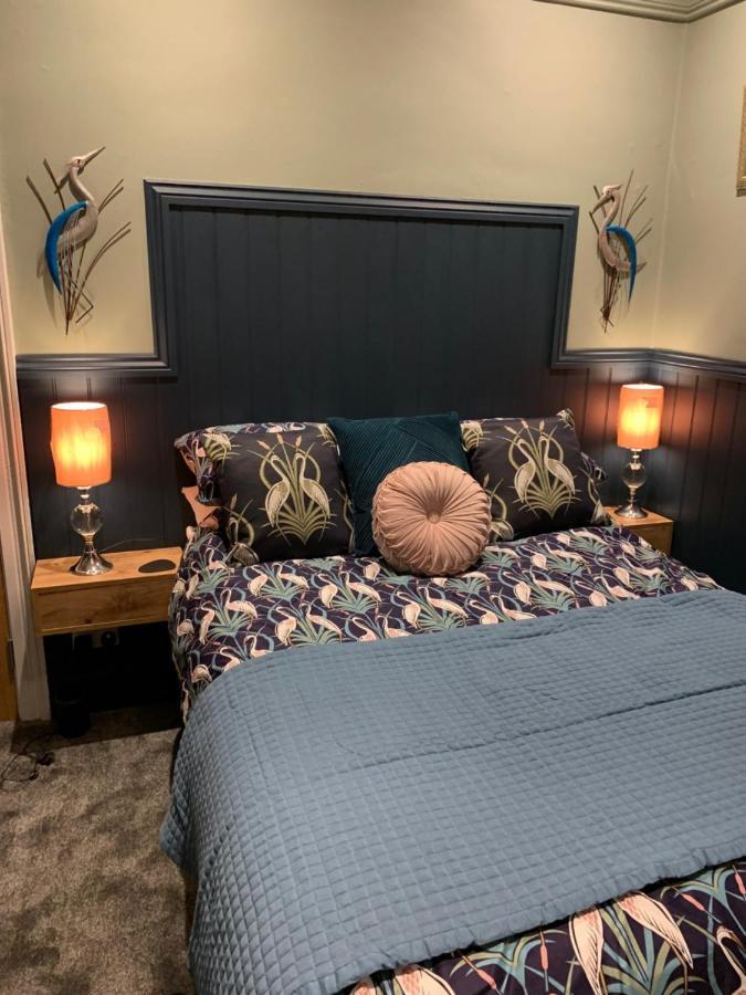 Cornerhouse Guesthouse ペンリス エクステリア 写真