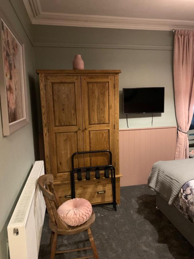 Cornerhouse Guesthouse ペンリス エクステリア 写真