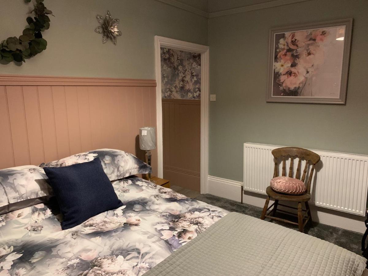 Cornerhouse Guesthouse ペンリス エクステリア 写真