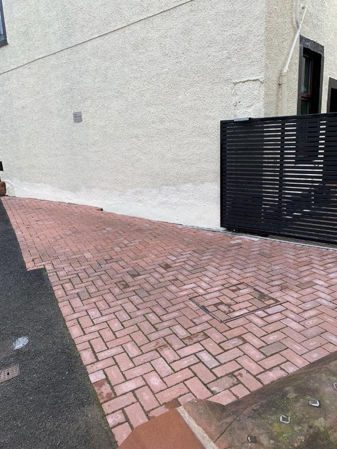 Cornerhouse Guesthouse ペンリス エクステリア 写真