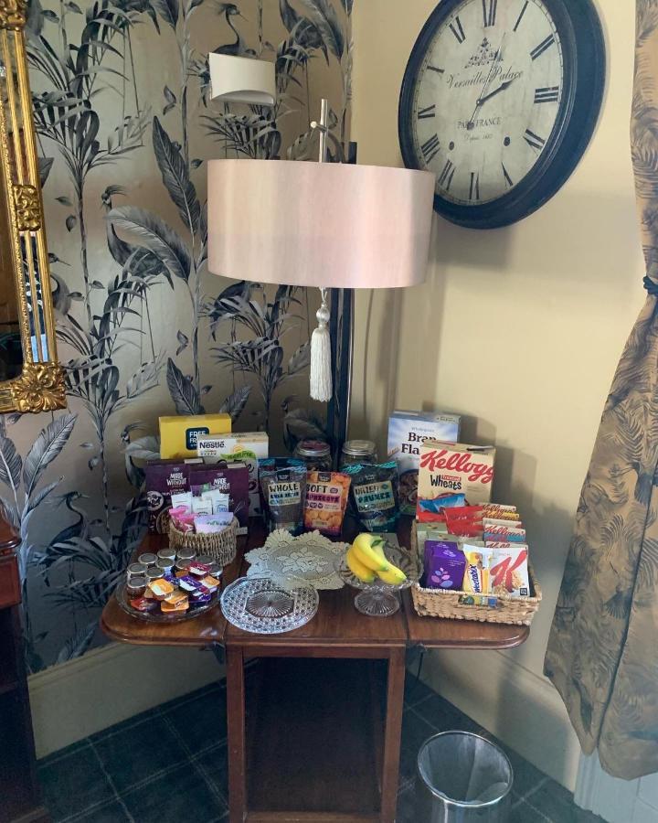 Cornerhouse Guesthouse ペンリス エクステリア 写真