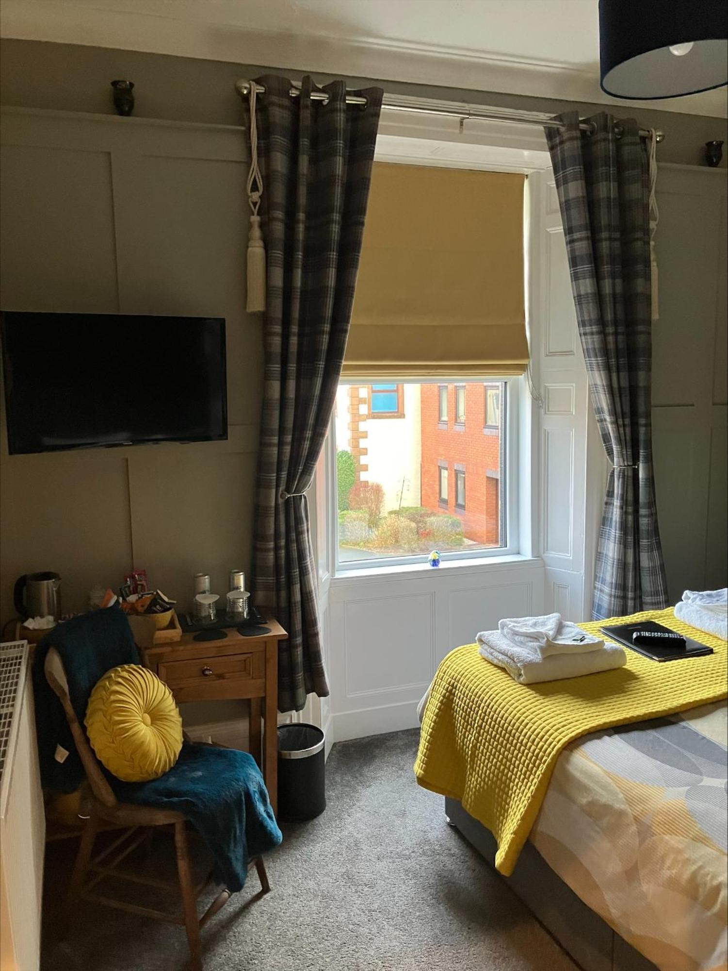 Cornerhouse Guesthouse ペンリス エクステリア 写真